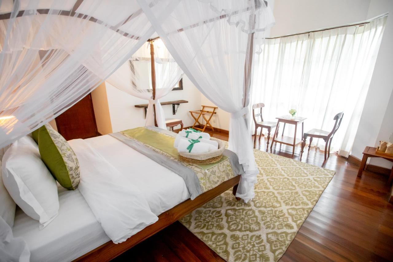 Manuel Manor Hotel Labugolla Ngoại thất bức ảnh