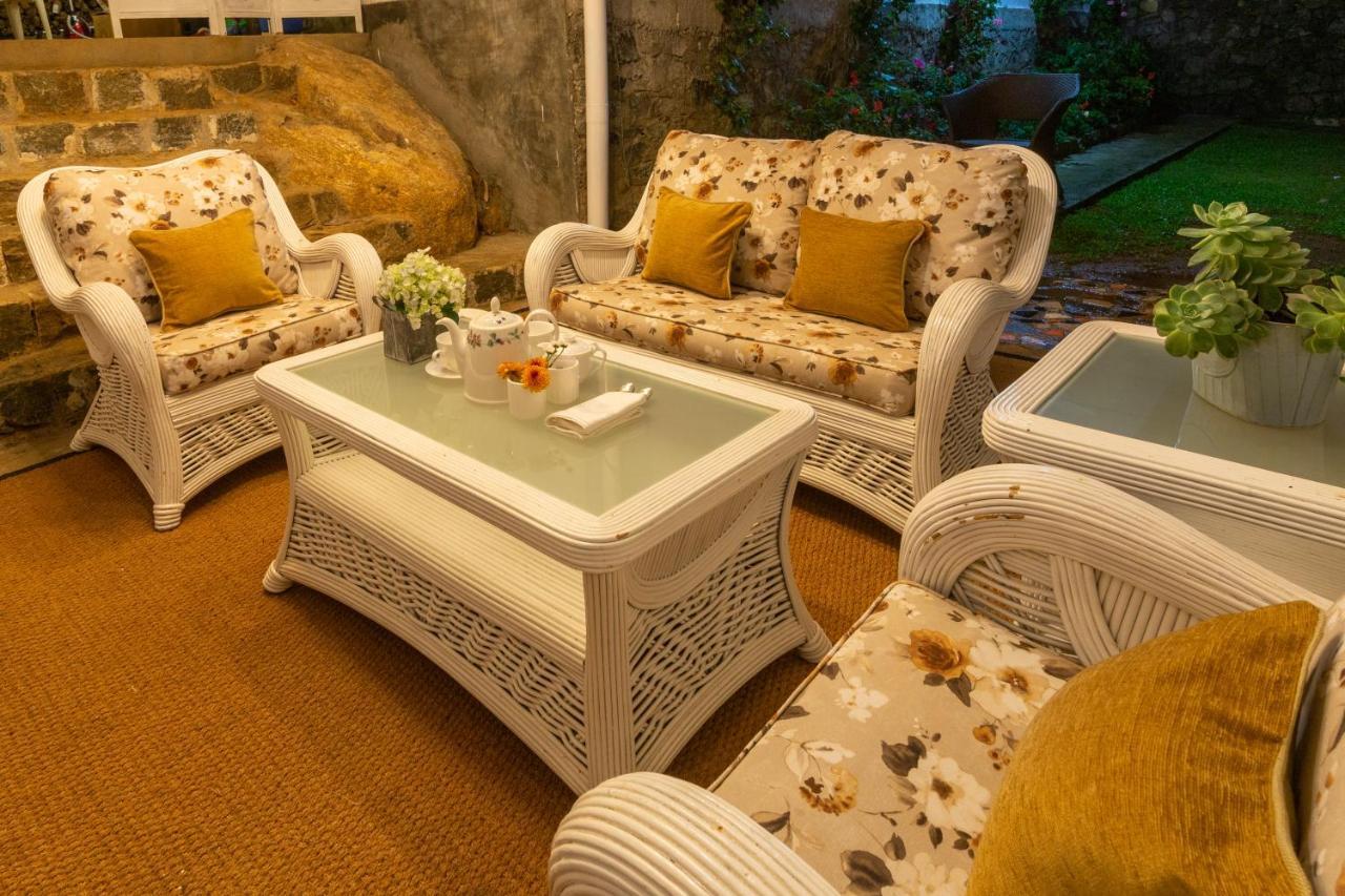 Manuel Manor Hotel Labugolla Ngoại thất bức ảnh